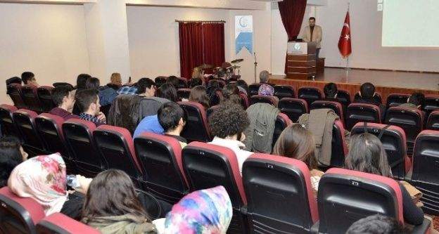 ESOGÜ Eğitim Fakültesi Öğrencilerinden Kan Bağışı
