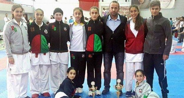 Diyarbakır'ın Altın Kızları Başarıya Doymuyor