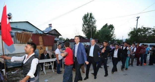Bakan Vekili Konak Ve İl Başkanı Doğanay Roman Düğününe Katıldı