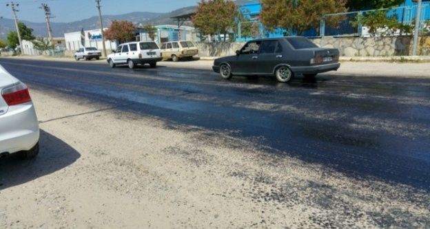 Milas'ın Yolları Etkili Sıcaklıklarla Eridi