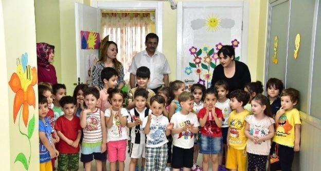 Şehzadeler'in Miniklerinden Babalara Özel Gösteri