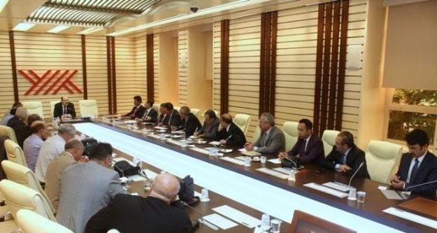 YÖK Başkanı Saraç, Doğu ve Güneydoğu'daki üniversitelerin rektörleri ile bir araya geldi