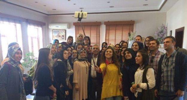Konya Gençlik Merkezi üyelerinden Başkan Karaaslan'a ziyaret