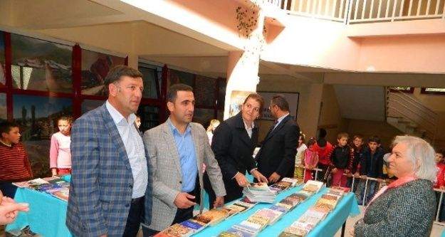 Posof'ta kitap sergisi