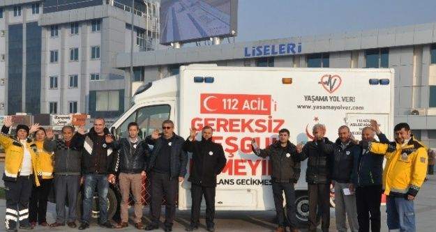 112 personellerinden sürücülere uyarı