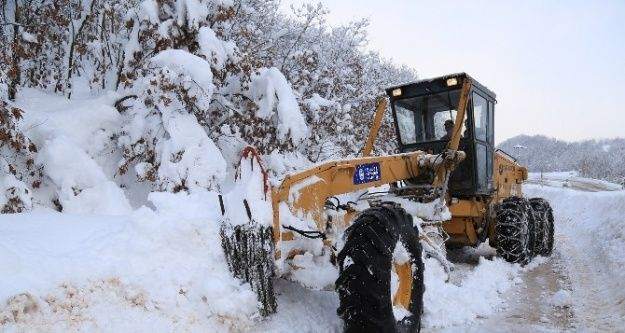 Bursa'da kapanan 104 mahalle yolu açıldı