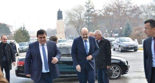 YÖK Başkanı Prof. Dr. Yekta Saraç, Erzincan'da