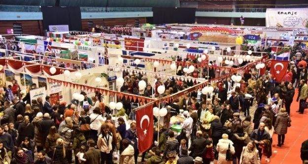 Büyükşehir'den diplomatik kış kermesine destek
