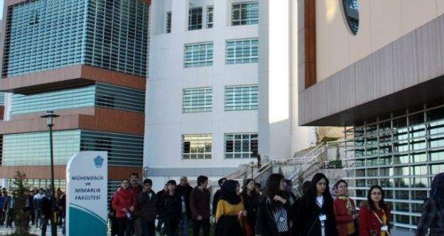 YÖK'ten 38 NEÜ öğrencisine doktora çalışmalarında burs