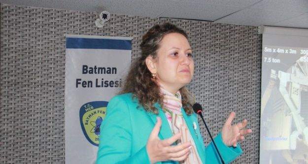 Batman'da ‘Bir Evden Bulmacası' konferansı