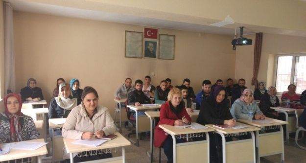ESOB'un Çay'da açtığı girişimcilik kursu sona erdi