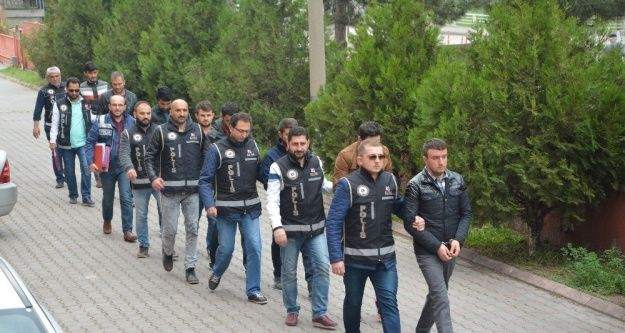 FETÖ'den 7'si rütbeli asker 8 kişi tutuklandı