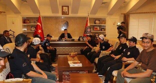 Engelli öğrencilerden Tipioğlu'na ziyaret