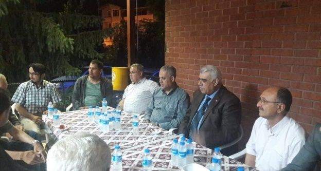 Başkan Yaman, teravih namazı sonra vatandaşlara bir araya geldi