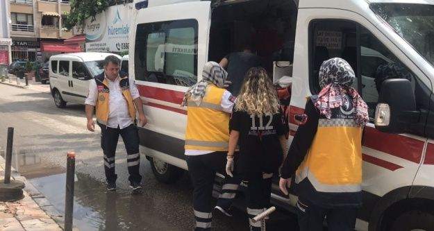 Babasıyla kavga eden genç yaralandı