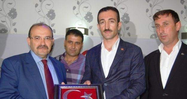 Bitlis'te şehit yakınları ve gaziler akşam yemeğinde bir araya geldi