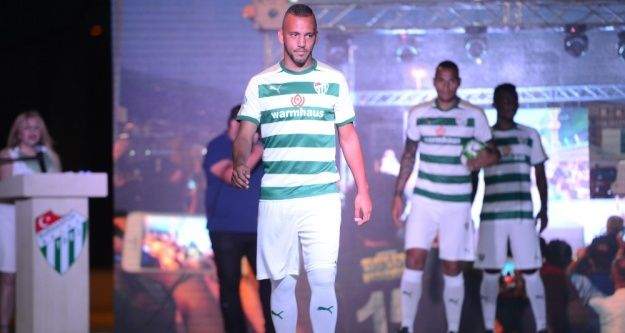 Bursaspor'un yeni sezon formaları görücüye çıktı