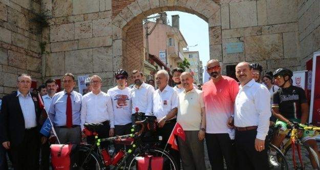 Devlet kuran sultanların diyarından devlet kurtaran şehide yolculuk
