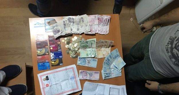 Dilencinin üzerinden çıkanlar şok etti