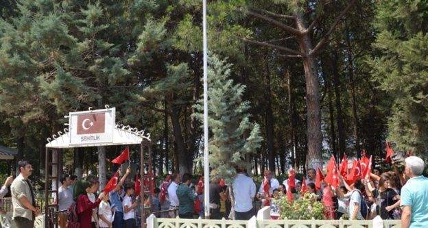 İznik Şehitliği'nde anlamlı tören