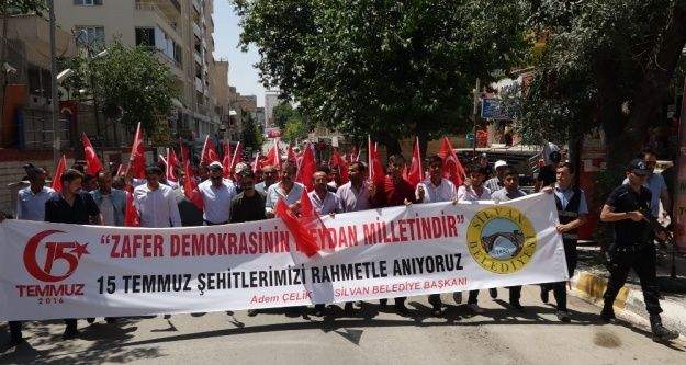Silvan'da ‘Milli birlik yürüyüşü' yapıldı