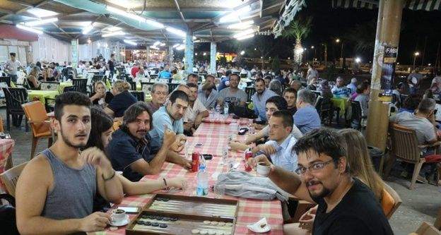Burhaniye'de Rumeli ve Balkan Göçmenleri satranççıları ağırladı