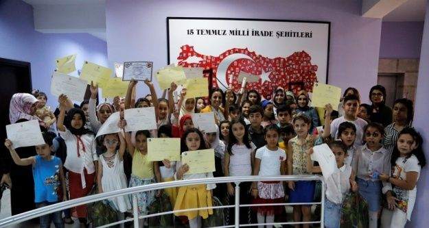 Cizre'de Kur'an kursu mezunlarına sertifikaları verildi