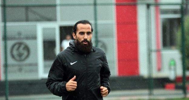 Erkan Zengin Denizlispor maçına yetişecek