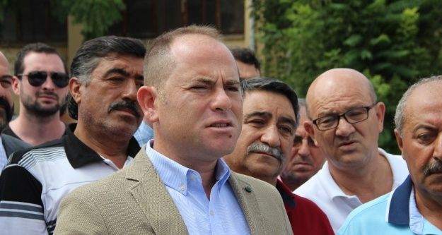 Eskişehir'de 300 MHP'li istifa etti
