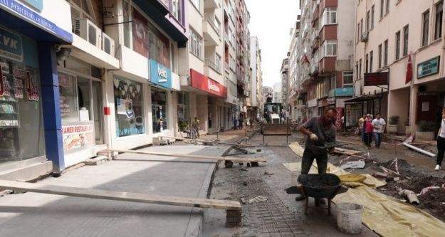 Fatsa'da baskı beton kaldırım ve yol çalışmaları