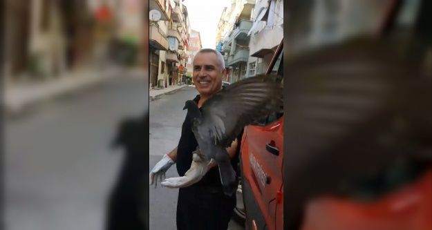 Kendisini kurtaran itfaiyeciyi bırakmadı