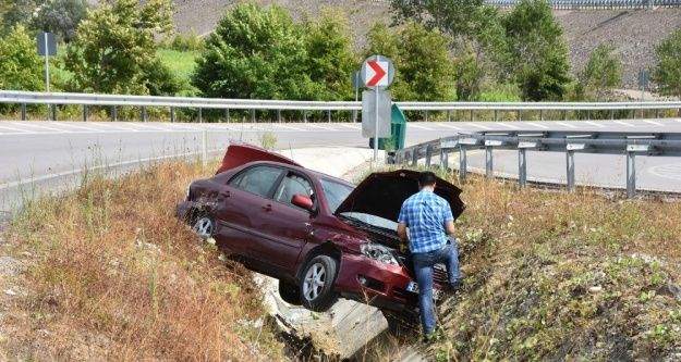 Sinop'ta otomobil kanala uçtu