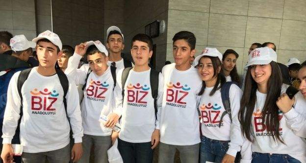 185 öğrenci Samsun'a gönderildi
