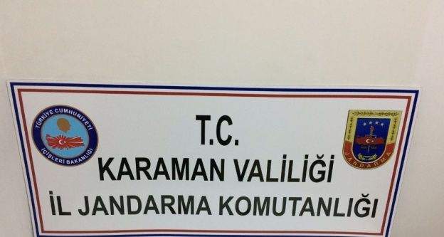 Jandarma, yolcu otobüsündeki iki yolcuda eroin ele geçirdi