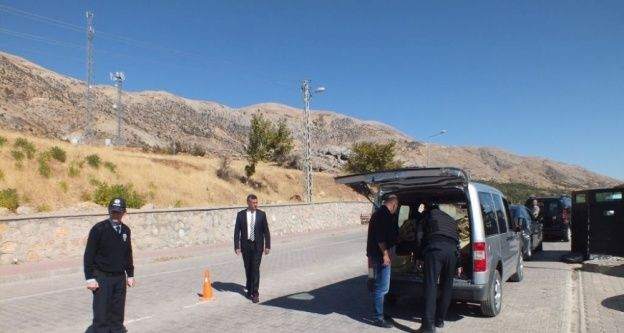Tut ilçe emniyet amiri uygulama yapan ekipleri denetledi