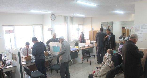 10 Ayda 53 bin kişi yeni kimlik aldı