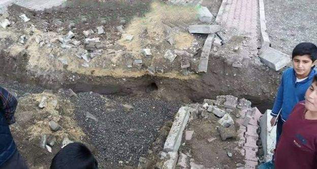 Horasan'da Osmanlı Dönemine ait top mermisi bulundu