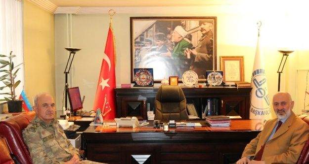 Korgeneral Karataş'tan Müftü Arvas'a ziyaret
