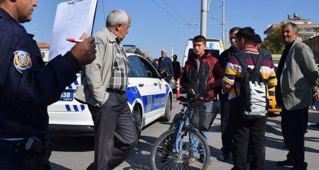 Malatya'da bisikletin çarptığı yaya yaralandı